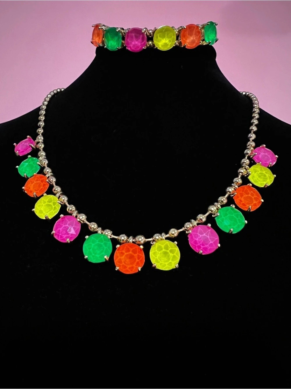 🌈 NEON Multicolor Round Droplet Necklace